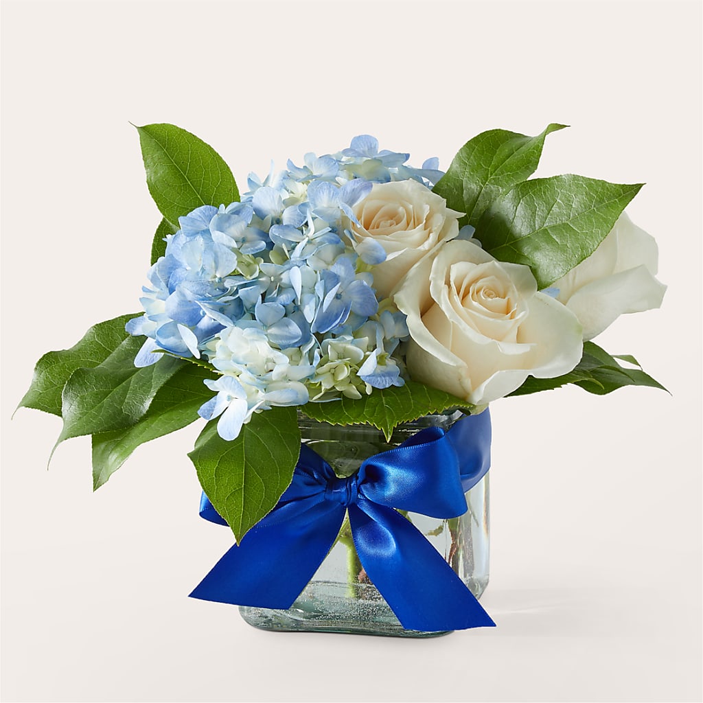 Sky Blue Delight Bouquet – MR K'S FLOWERS, Littleton CO