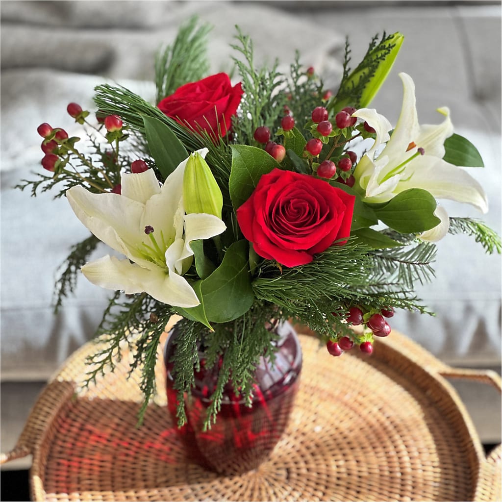 Evergreen Delight Bouquet – MR K'S FLOWERS, Littleton CO