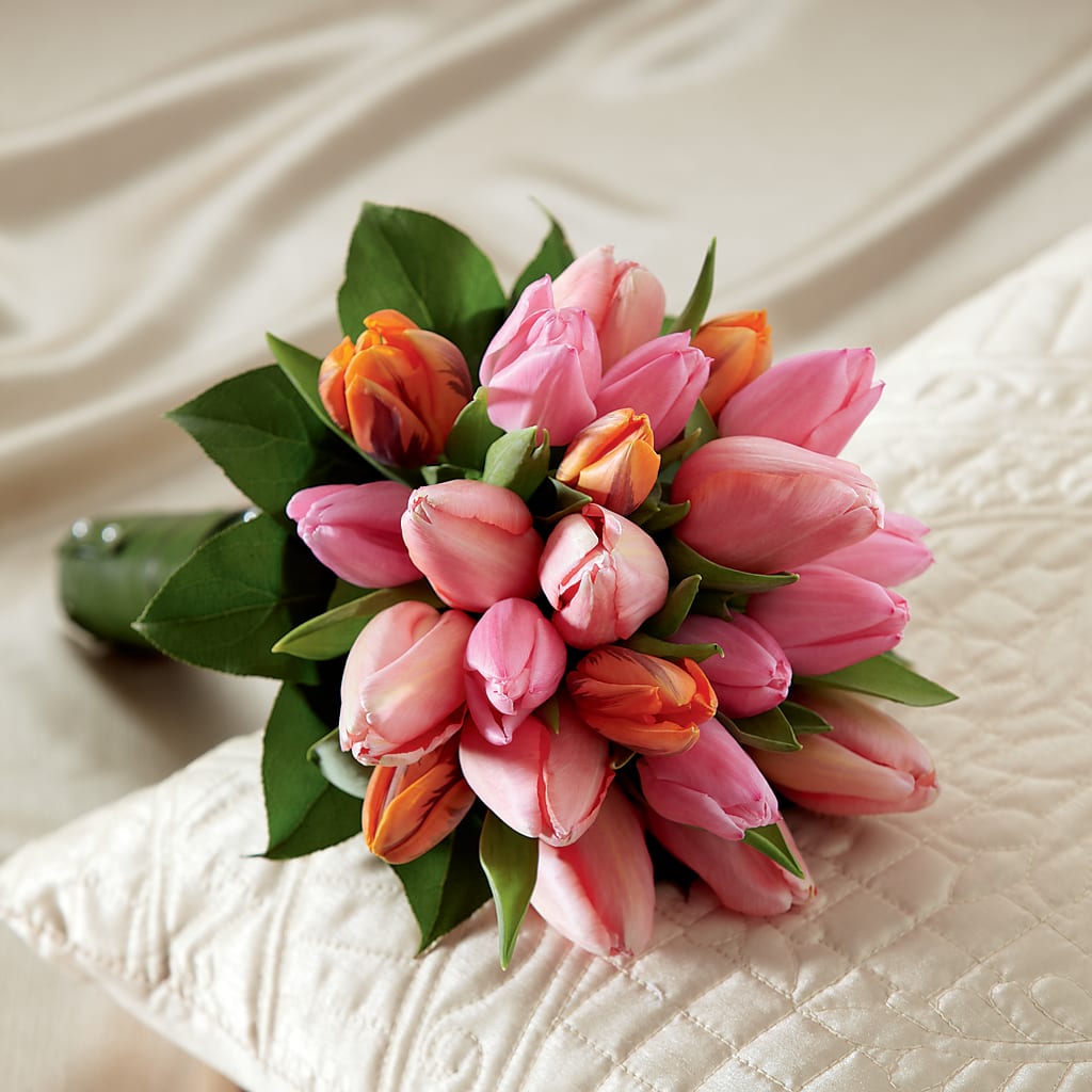 Embraceable Bouquet – MR K'S FLOWERS, Littleton CO