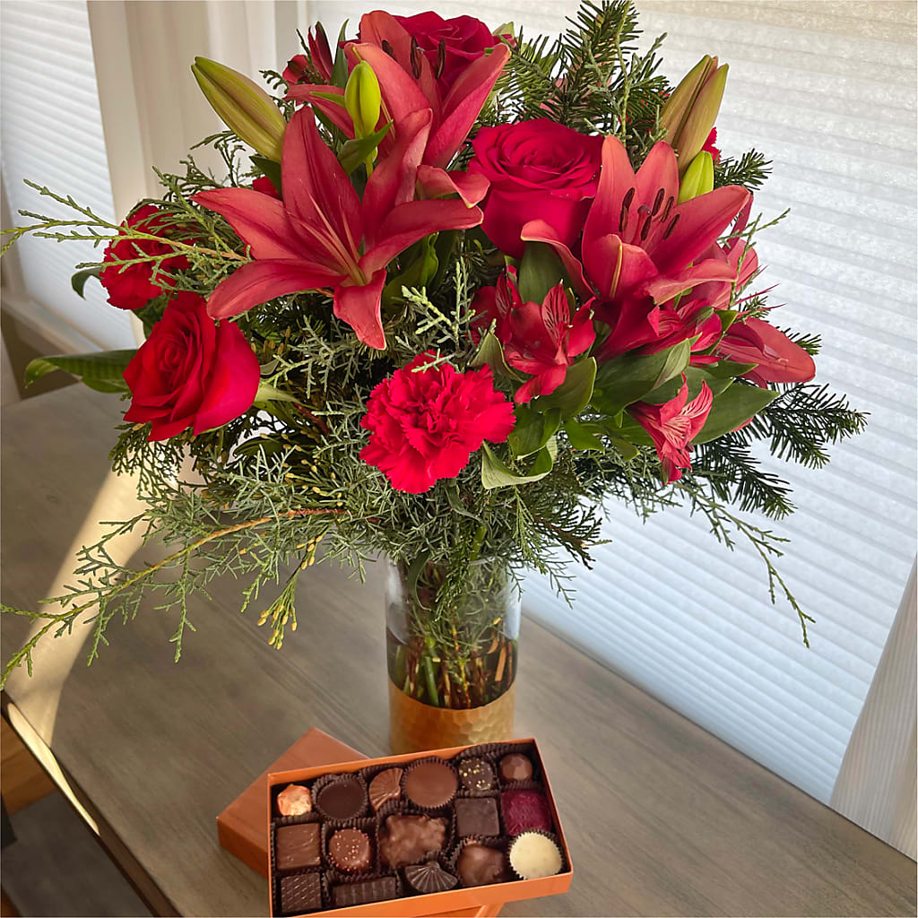 Tidings of Joy Bouquet and Chocolate Gift Set – MR K'S FLOWERS, Littleton CO