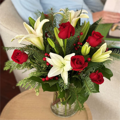 Sparkling Snowflakes Bouquet – MR K'S FLOWERS, Littleton CO