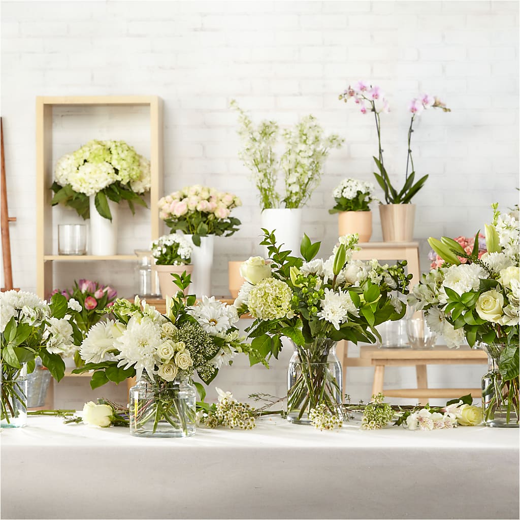 Classic Ivory – A Florist Original – MR K'S FLOWERS, Littleton CO