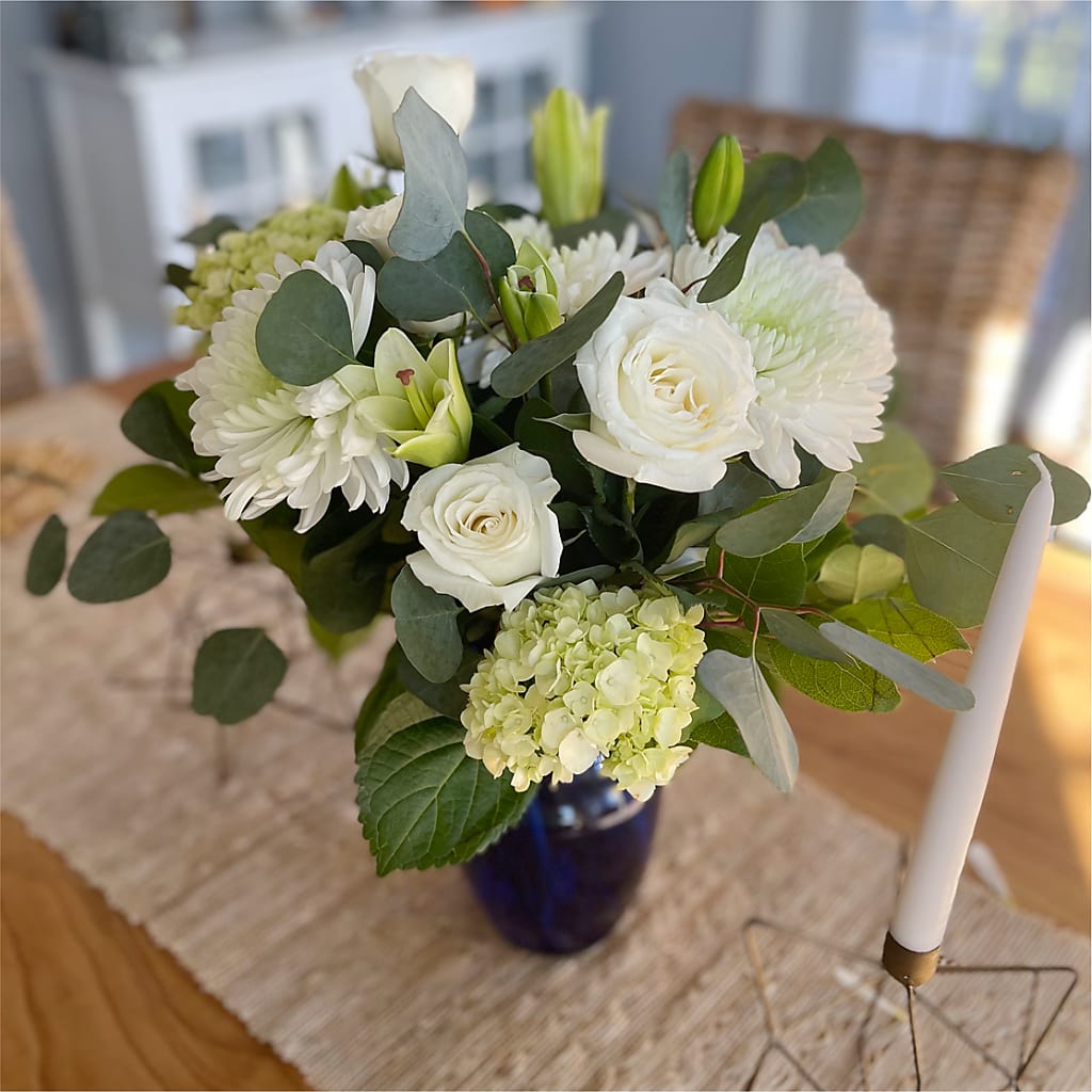 Snowy Dreams Bouquet – MR K'S FLOWERS, Littleton CO
