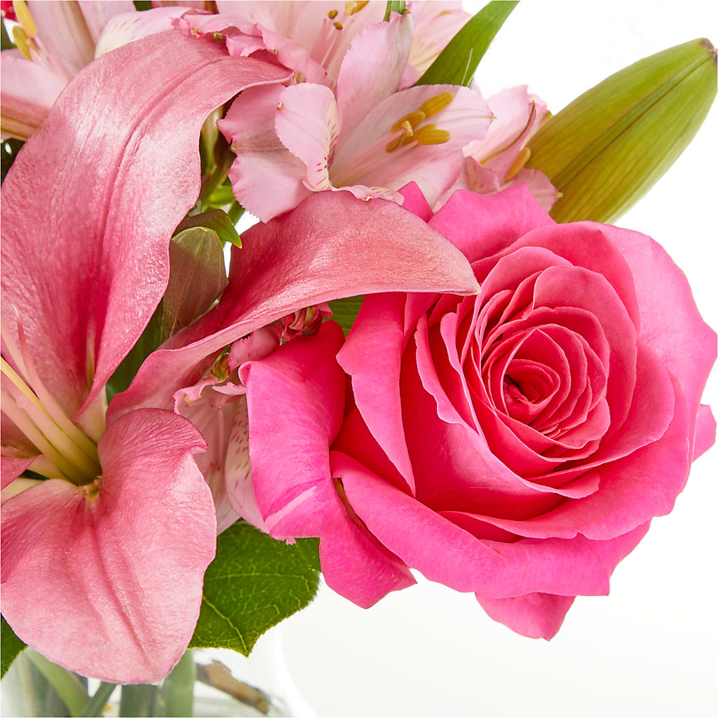 Lots of Love Bouquet – MR K'S FLOWERS, Littleton CO