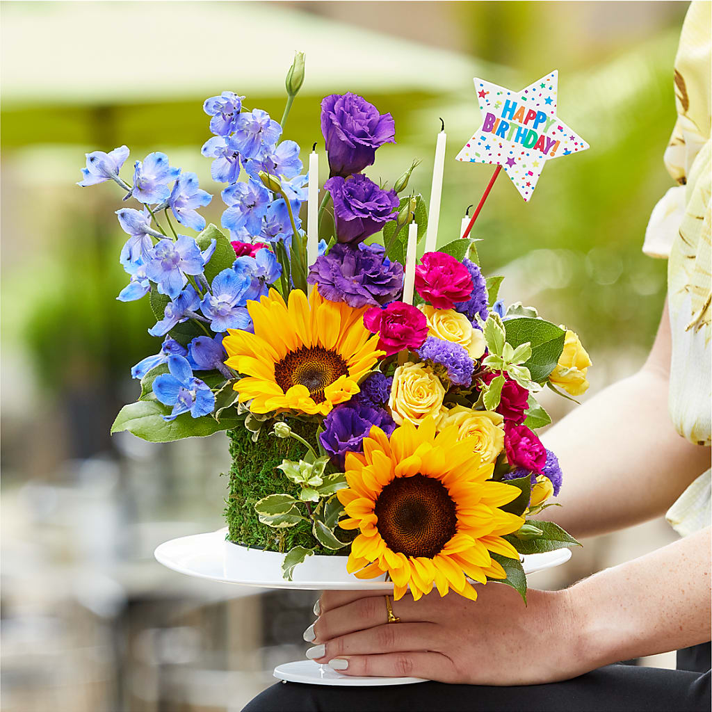 Star of the Day Floral Cake – MR K'S FLOWERS, Littleton CO