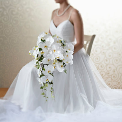 Classic White Bouquet – MR K'S FLOWERS, Littleton CO
